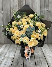 Букет цветов из:  Розы и Лизиантусы #REPLACE_PRED# Губкинском