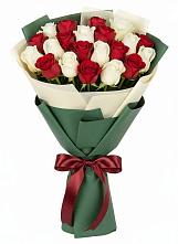 Букет Микс из красных и белых роз #REPLACE_PRED# Губкинском