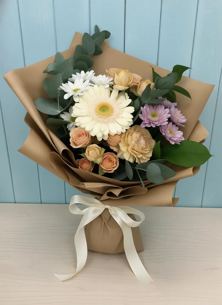 Букет цветов из: Герберы и Хризантемы в Губкинском