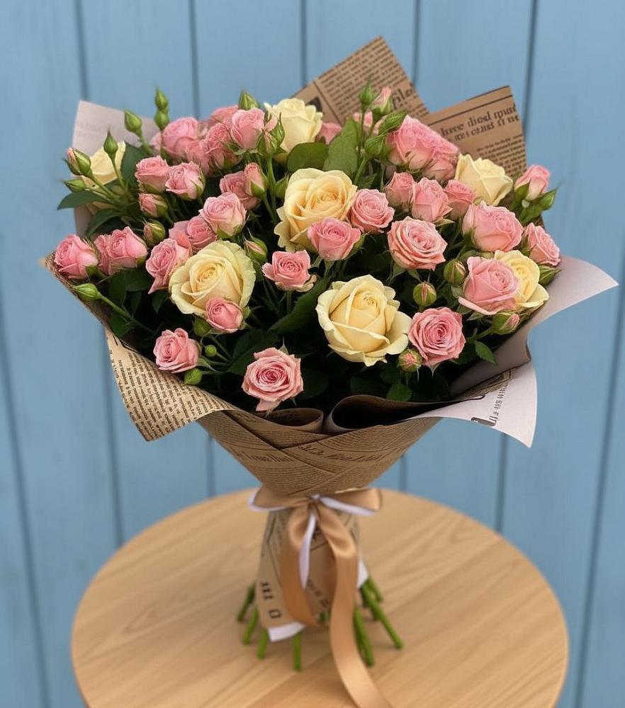 Букет цветов из: Розы в Губкинском