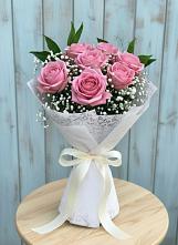 Букет цветов из:  Розы в Губкинском