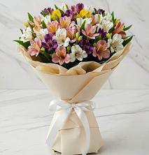 Букет цветов из:  Альстромерии в Губкинском