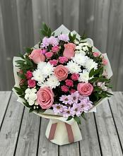 Букет цветов из:  Альстромерии, Гвоздики, Розы и Хризантемы в Губкинском