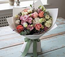 Букет цветов из:  Розы, Лизиантусы и Гвоздики в Губкинском