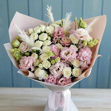 Букет цветов из:  Альстромерии и Розы в Губкинском